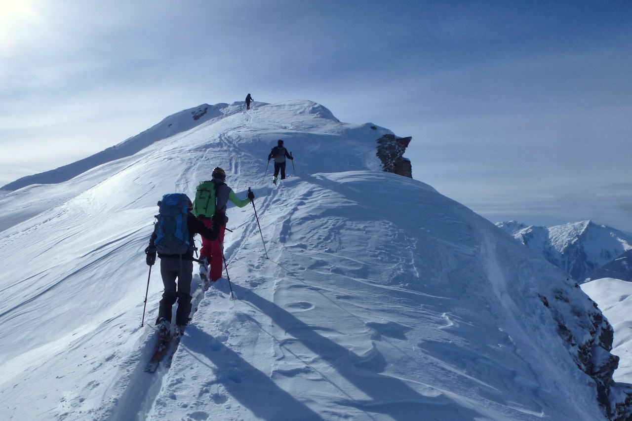 #15 Pointe du Dzonfié (2455 m) : Les derniers mètres sur l Pointe du Dzonfié (2455 m) : Les derniers mètres sur l'arête Nord.