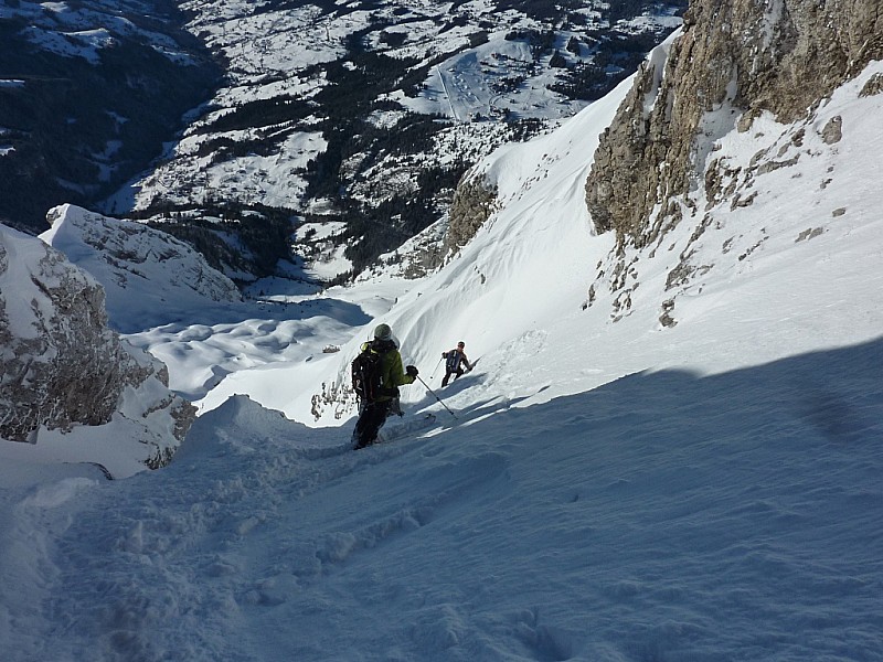 #11 couloir W : Passage rive droite de l couloir W : Passage rive droite de l'étroiture du haut