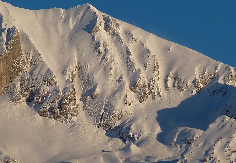 #17 couloir W : Le couloir descendu. couloir W : Le couloir descendu.