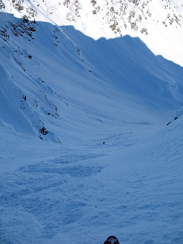 #11 Pointe de la Terrasse : Descente du couloir NE Pointe de la Terrasse : Descente du couloir NE