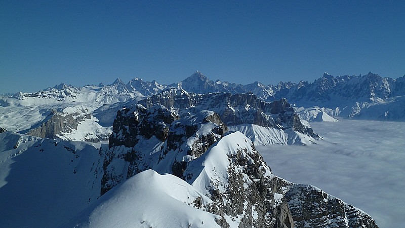 #3 Depuis le sommet : La Verte au fond Depuis le sommet : La Verte au fond