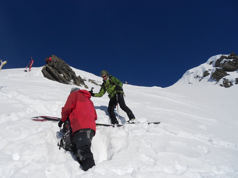 #5 Juste 10 m sous le col : Allez on descend Juste 10 m sous le col : Allez on descend