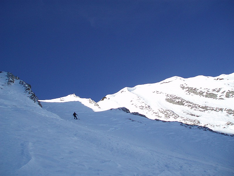 #3 Couloir Arlicots : Neige irrégulière dans le couloir Couloir Arlicots : Neige irrégulière dans le couloir