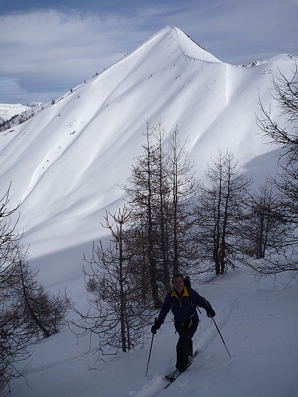 #2 Tiri en action-flanc nord : Neige assez "brassante" pour tracer mais bon ça a pas duré! Tiri en action-flanc nord : Neige assez "brassante" pour tracer mais bon ça a pas duré!