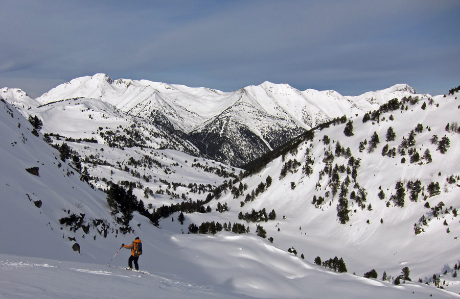 #9 Vallon au N : du Tuc deth Rosari de Bacivèr face au Barlonguère et au Valier Vallon au N : du Tuc deth Rosari de Bacivèr face au Barlonguère et au Valier