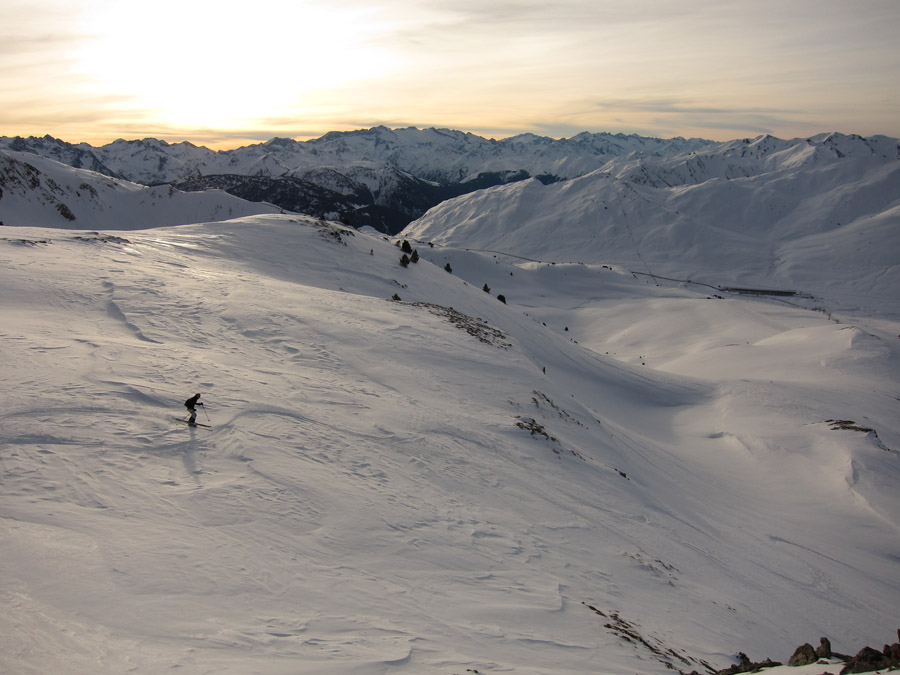#13 Descente sur la station : au soleil couchant ! Descente sur la station : au soleil couchant !