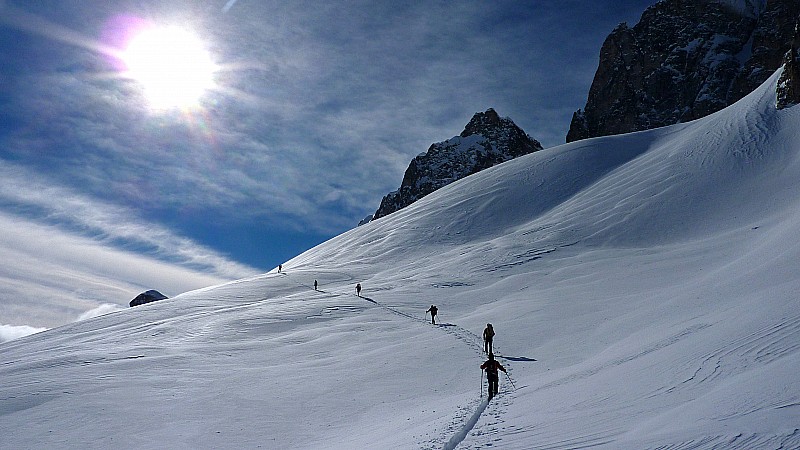 #9 Collective au complet : On s Collective au complet : On s'espace un peu....