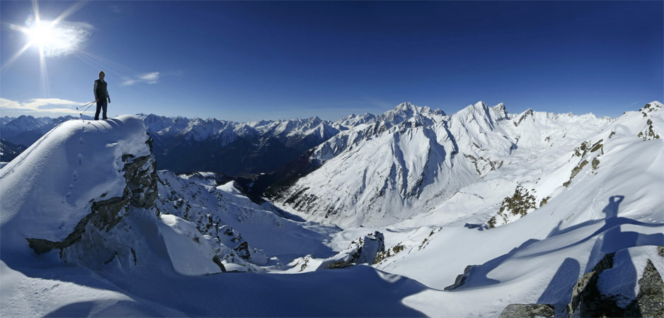 #2 Panoramique : Panoramique de l Panoramique : Panoramique de l'Antécime Sud avec vue sur le Vallon de Bonalex.