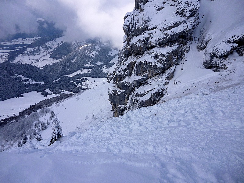 #15 y y'a du dégat : ça fait pas rire les campeurs.