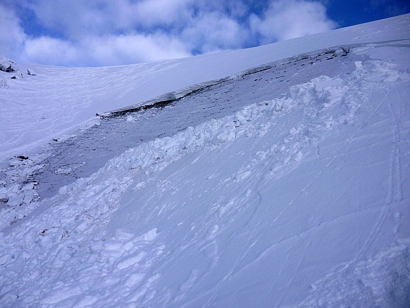 #14 avalanche de la dent des porte : faudrait pas que ça re-purge... avalanche de la dent des porte : faudrait pas que ça re-purge...