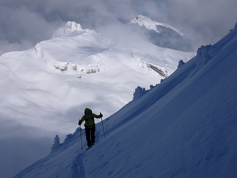 #3 bientot l bientot l'entrée du couloir : faudrait sortir les couteaux... mais bon, on a pas envie de s'arrêter au vent.