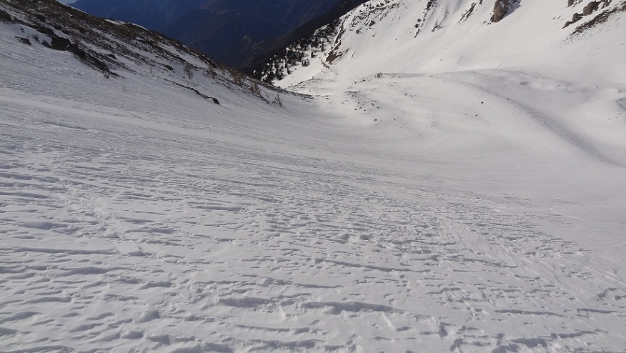 #3 Un beau crépi que vous avez la : Une belle neige que voila, trafollée , artistiquement rien à dire , à skier, faut du jambon. Un beau crépi que vous avez la : Une belle neige que voila, trafollée , artistiquement rien à dire , à skier, faut du jambon.