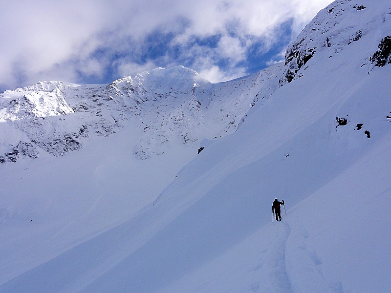 #2 Eclaircie au bas du couloir Eclaircie au bas du couloir