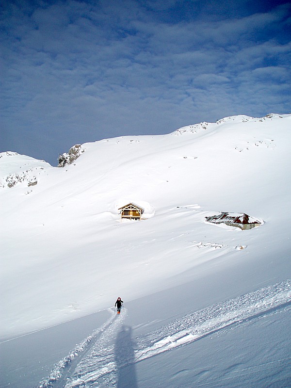#6 Montée au Colombier : Un nouveau chalet qui prendra moins la neige que l Montée au Colombier : Un nouveau chalet qui prendra moins la neige que l'ancien.