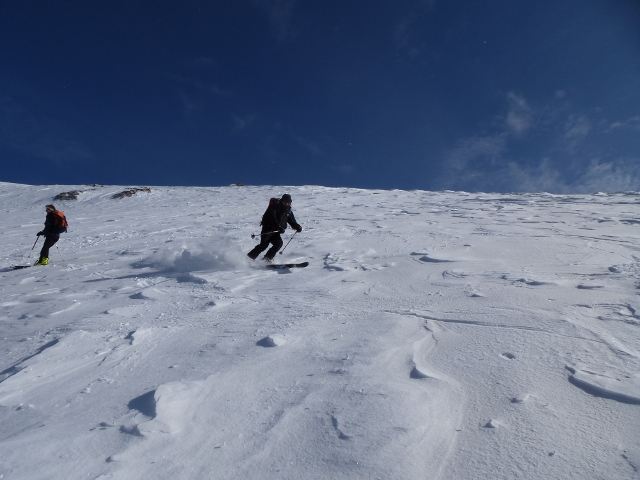#11 Franck dans la pente : ça c Franck dans la pente : ça c'est propre comme style.