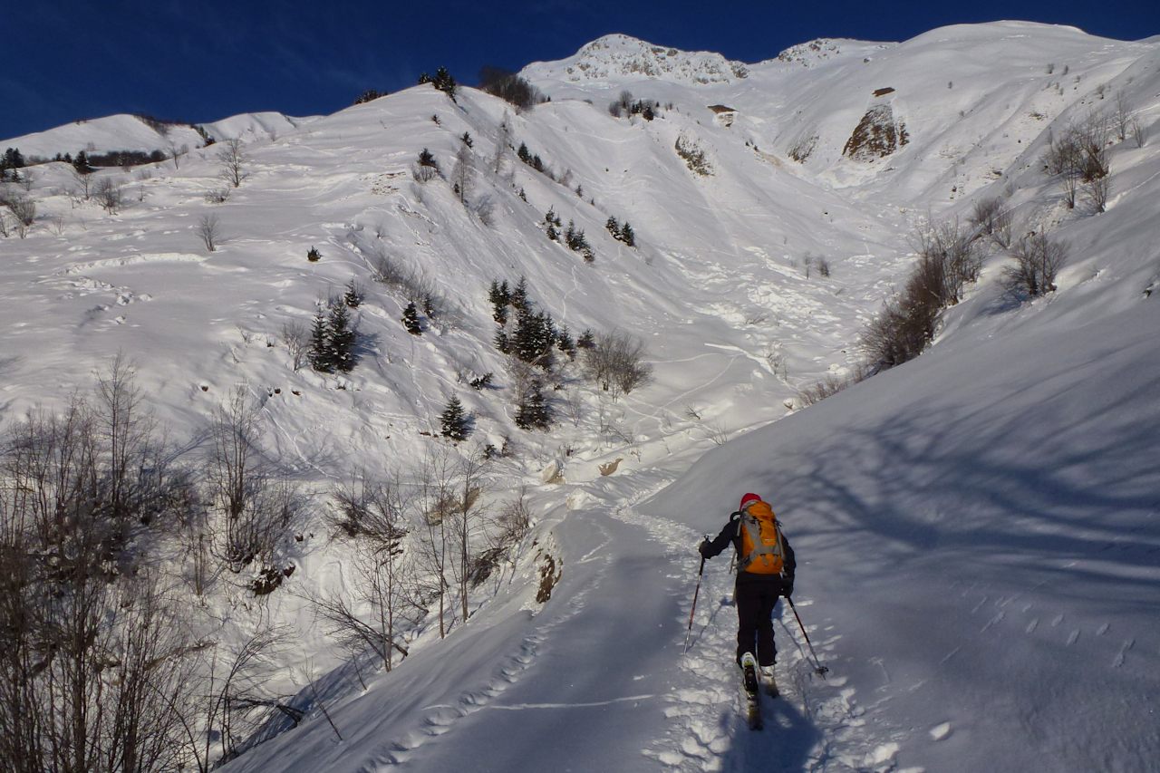 Routes de Deux Nants : Quelques couloirs d'avalanche à traverser.