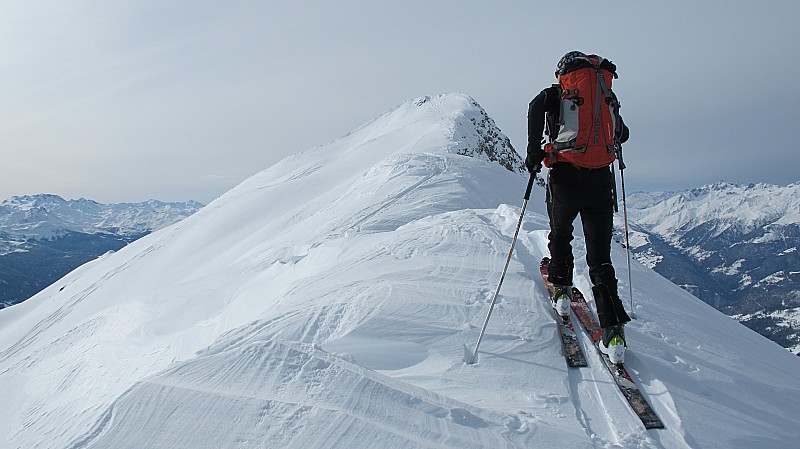 #5 Dzonfié : Sur la crête menant au sommet Dzonfié : Sur la crête menant au sommet