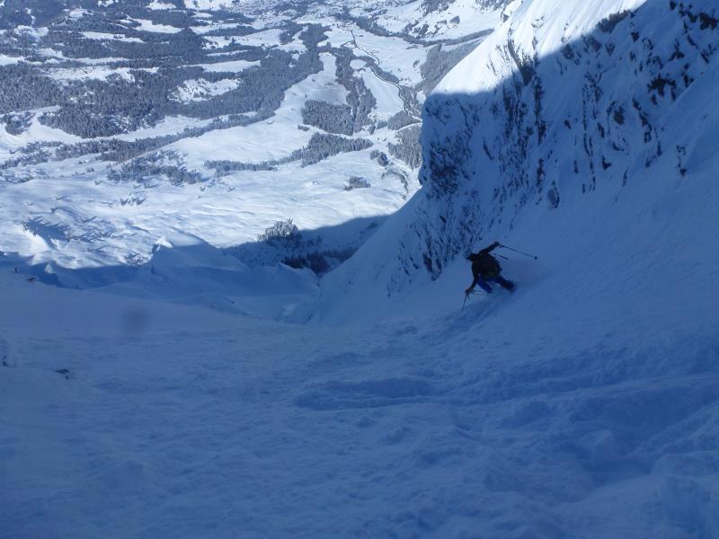 #16 Aiguille croche Face N : grosse peuf, on arrive à bien se lâcher et à enchainer Aiguille croche Face N : grosse peuf, on arrive à bien se lâcher et à enchainer