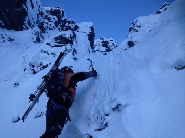 #30 Aiguille Croche, Face N : Lolo, dans le 1er ressaut Aiguille Croche, Face N : Lolo, dans le 1er ressaut