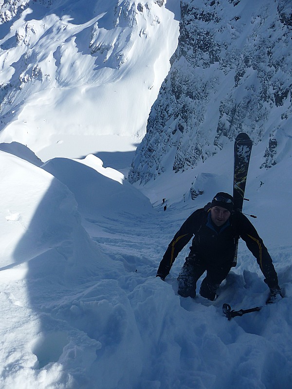 Haut du couloir : Erwan à la banane au sommet du couloir