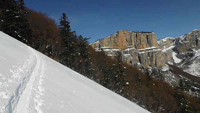 Montée dans la combe : Bonne trace;