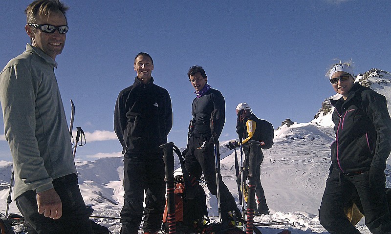 #3 le groupe quasi au complet : au sommet de la tête de Fouran le groupe quasi au complet : au sommet de la tête de Fouran