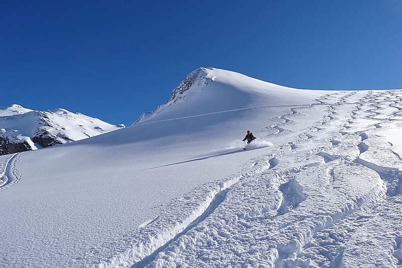 #12 Sous le Sommet : Une neige 5*, de la place pour tous Sous le Sommet : Une neige 5*, de la place pour tous