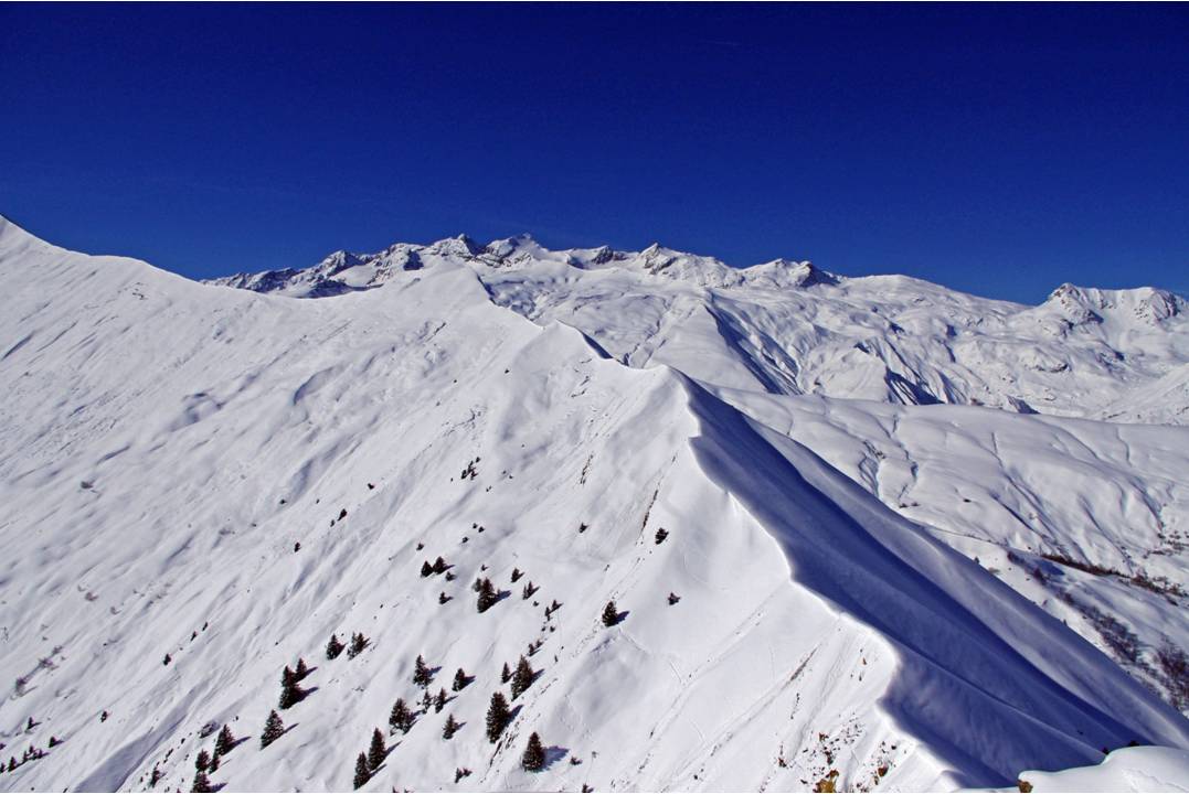 #3 La suite des réjouissances : Depuis Montzard, vue sur la suite des réjouissances, la Pointe du Châtel en 1er objectif. La suite des réjouissances : Depuis Montzard, vue sur la suite des réjouissances, la Pointe du Châtel en 1er objectif.
