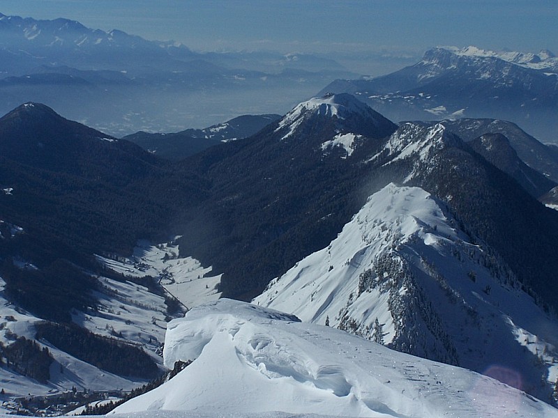 #8 Mont Colombier : Bauges,Grésivaudant, Belledonne, Chartreuse depuis le sommet. Mont Colombier : Bauges,Grésivaudant, Belledonne, Chartreuse depuis le sommet.