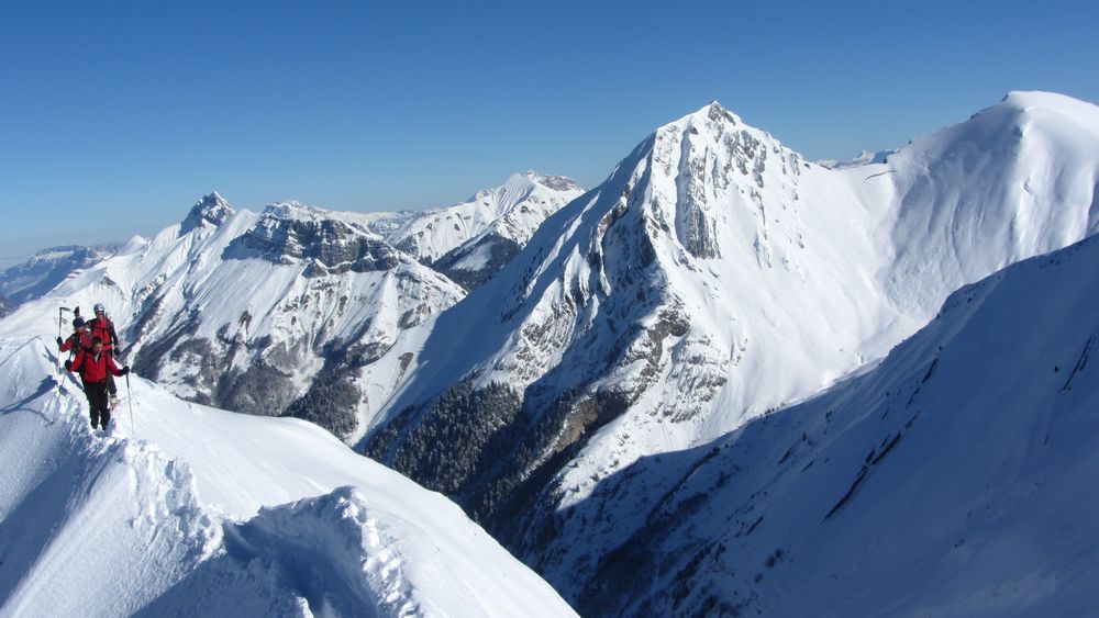#4 Parcours de cretes : l Parcours de cretes : l'acces au sommet de la Pointe des Arlicots est superbe