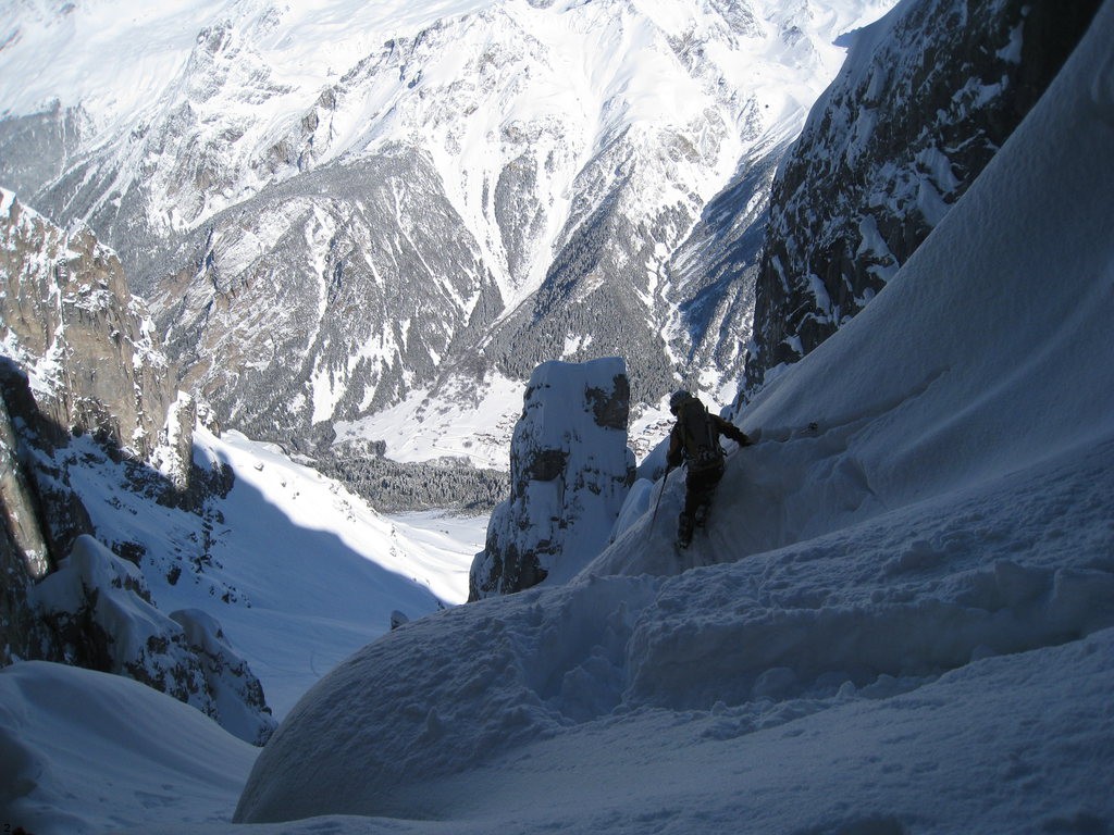 #11 Eperon dans la brèche : Cherche neige vierge... Eperon dans la brèche : Cherche neige vierge...