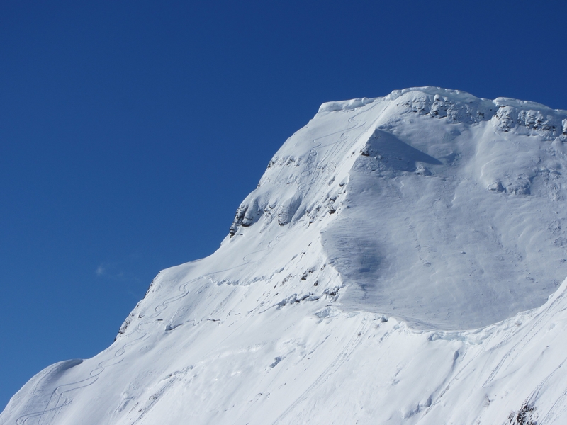 Pointe des Arces : Détail du haut de la face.