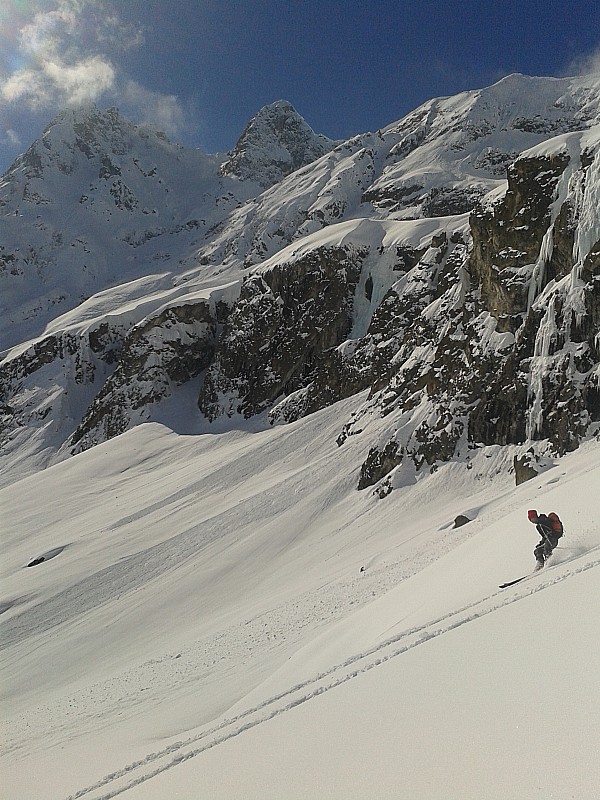 #6 Sous les barres du Sassey : Encore bonne neige ! Sous les barres du Sassey : Encore bonne neige !