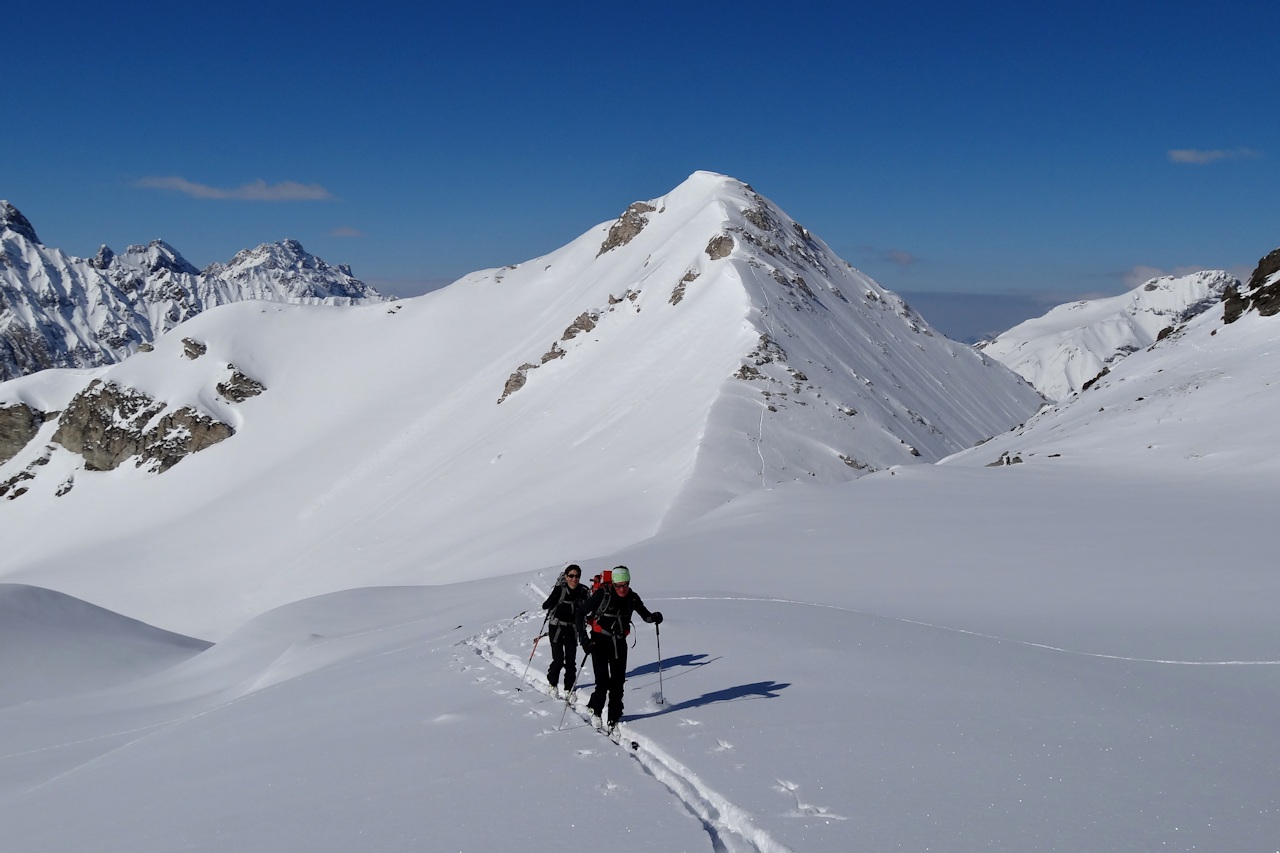 #7 Arête du Vallonnet : Le Roc du Blanchon, notre objectif initial est désormais derrière nous. Arête du Vallonnet : Le Roc du Blanchon, notre objectif initial est désormais derrière nous.