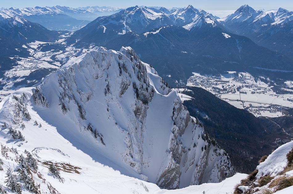 #5 Couloir de Bonverday : les à pics au-dessus de Plan Montmin Couloir de Bonverday : les à pics au-dessus de Plan Montmin