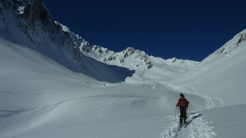 #1 Pic Sud du Merlet : on arrive enfin en fond de vallon Pic Sud du Merlet : on arrive enfin en fond de vallon