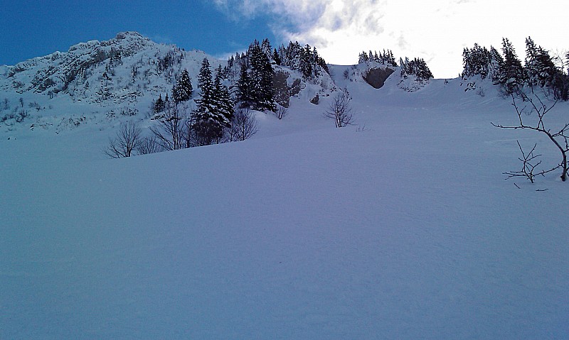 #6 Couloir Nord : Sommet à gauche , couloir pour nous tous seuls ... Couloir Nord : Sommet à gauche , couloir pour nous tous seuls ...