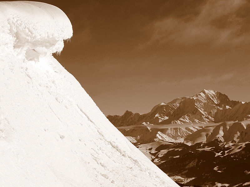 #3 arrivée à la Mandallaz : une vague s arrivée à la Mandallaz : une vague s'élance sur le Mt Blanc