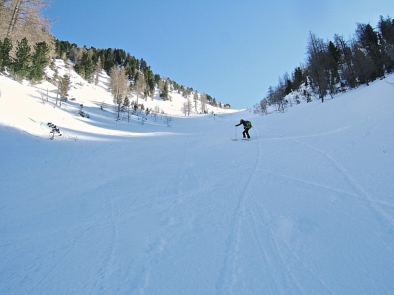 #16 Remontée : dans le petit couloir. Remontée : dans le petit couloir.
