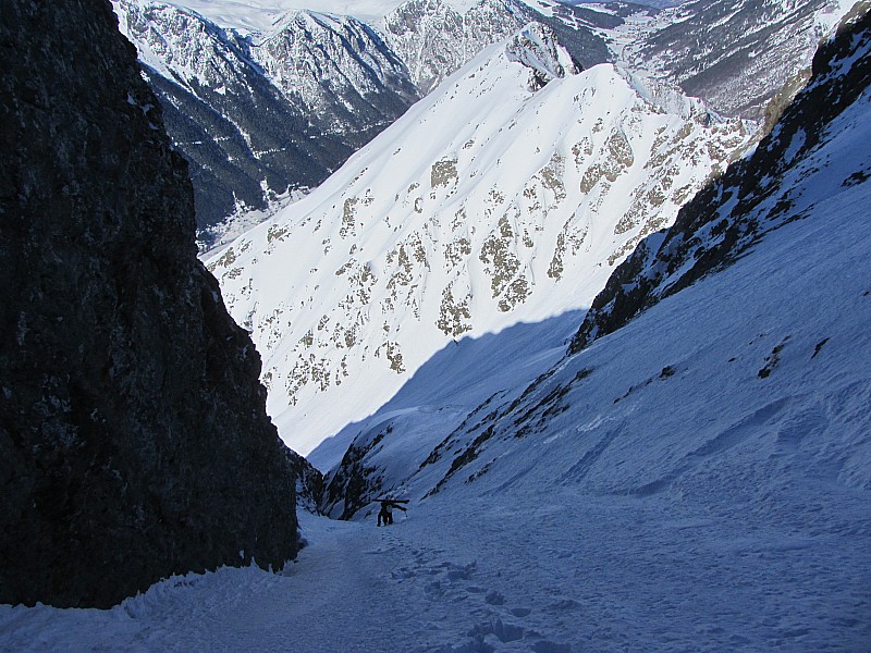 #2 Armet rouge couloir en S : Au dessus de l Armet rouge couloir en S : Au dessus de l'ex bombé glaciaire sur fond de Barbalon.