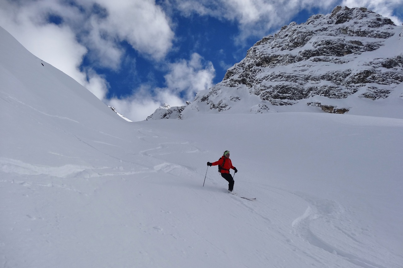 #28 Combe NO : Du bon ski dans la partie basse. Combe NO : Du bon ski dans la partie basse.