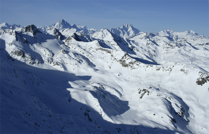 #4 Pizzo Lucendro : Vue du sommet sur Le Leckihorn, le Wittenmasserengletsher et Rotondohütte. Pizzo Lucendro : Vue du sommet sur Le Leckihorn, le Wittenmasserengletsher et Rotondohütte.