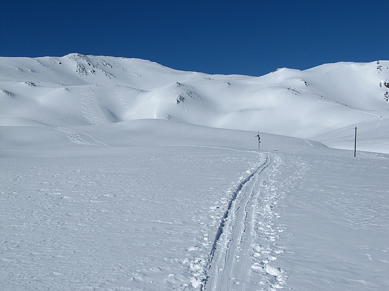 #17 Le Col du Chardonnet : est en ligne de mire. Le Col du Chardonnet : est en ligne de mire.