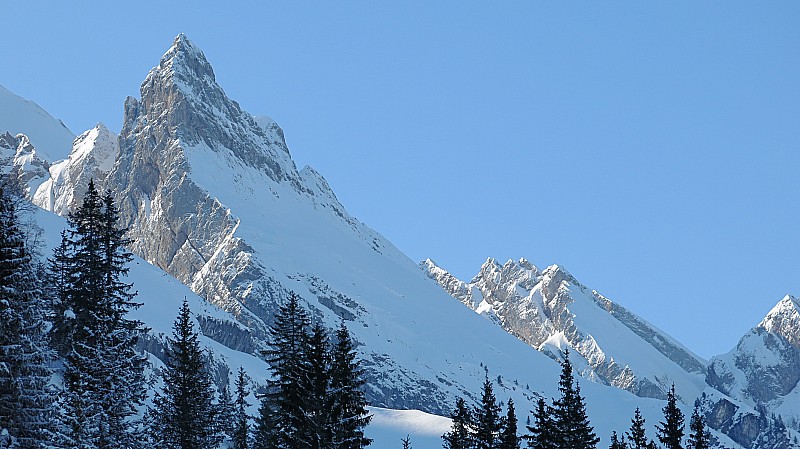 #3 Charvet : les Aiguilles Noires Charvet : les Aiguilles Noires
