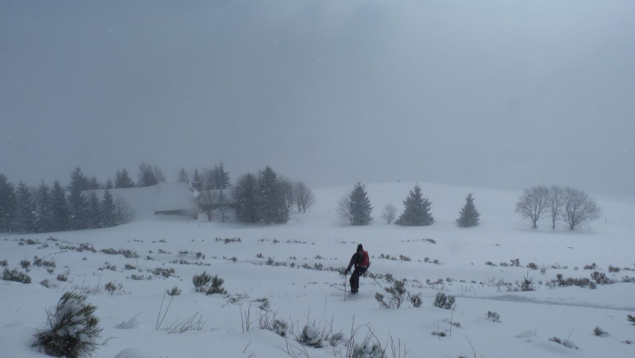 #3 Grailhouse : Descente dans le Cirque dans une neige ultralight. Grailhouse : Descente dans le Cirque dans une neige ultralight.