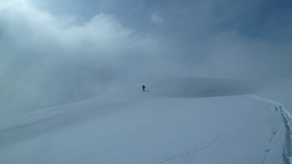 #8 Sommet Sud : 1931m. Sommet Sud : 1931m.
