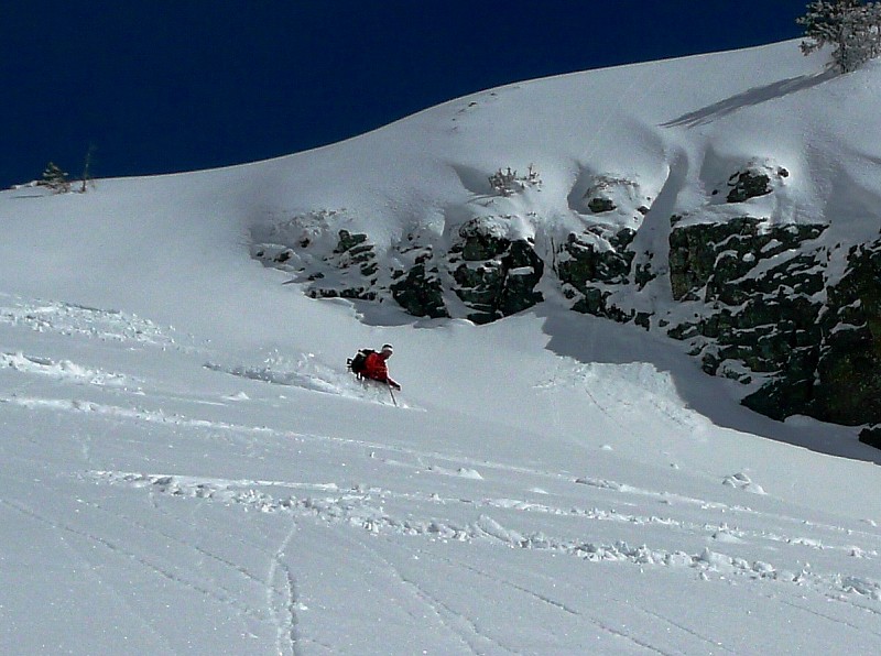 #11 De la neige aux cuisses ... : Vers 2000m, belle couche ! Les Iki ne sont pas assez larges ... De la neige aux cuisses ... : Vers 2000m, belle couche ! Les Iki ne sont pas assez larges ...