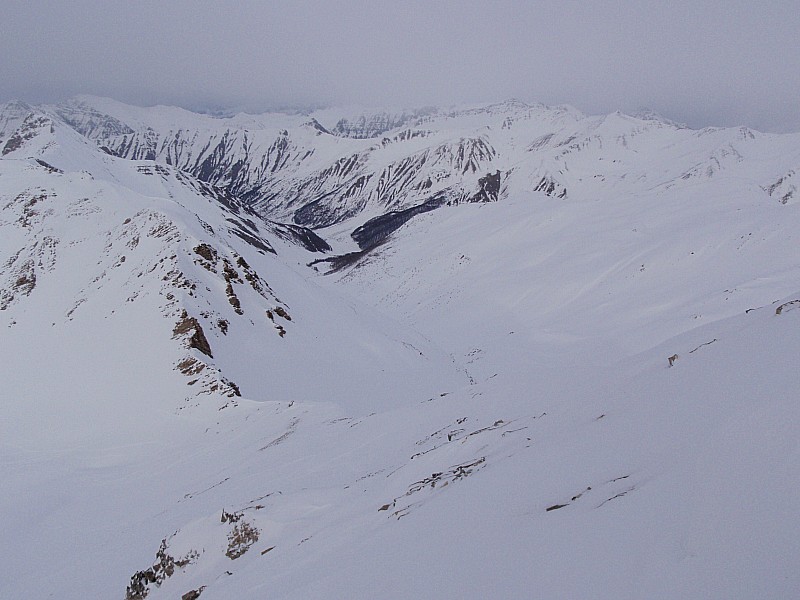 #8 Vue sur le Gd Vallon(N) : au fond la Crête de la Ratel(Crévoux) Vue sur le Gd Vallon(N) : au fond la Crête de la Ratel(Crévoux)