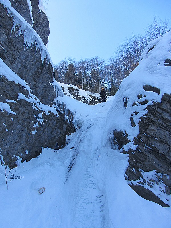 #17 Pécloz : La petite cascade de glace. Pécloz : La petite cascade de glace.