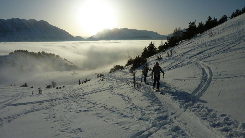 Sortie de la crasse : on passe au dessus de la mer de nuages à 1500m